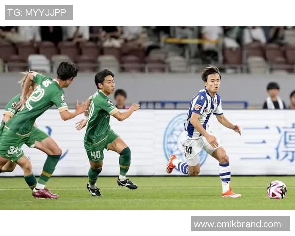 横滨水手与东京绿茵激战正酣谁能在这场对决中笑到最后