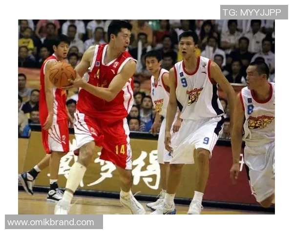 胡金秋：从青涩新秀到篮球明星的成长之路与未来展望